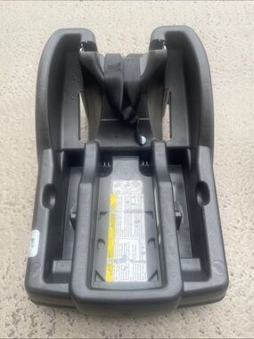 Graco Click connect seat base snugride